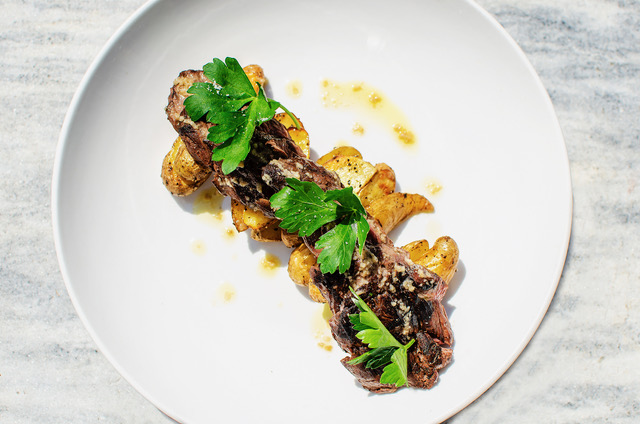 Where to Dine for Bella Village Restaurant Week: Famous 4th Street Delicatessen and The Twisted Tail